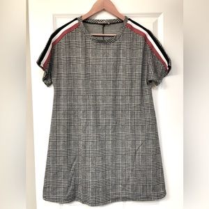 Como Vintage black and white plaid dress